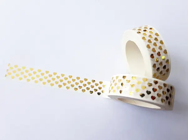 banda adeziva washi tape alba cu inimioare aurii