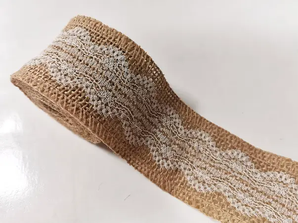 banda iuta natur cu dantela folina