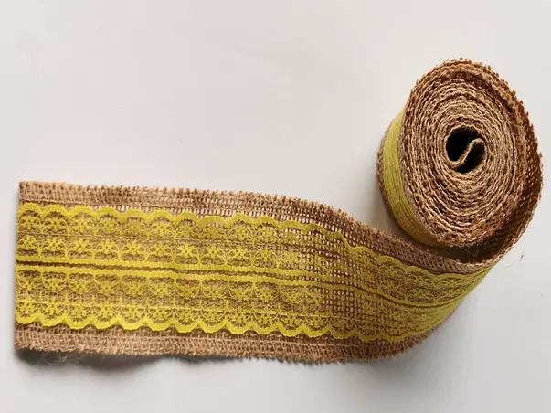 banda iuta natur cu dantela galbena