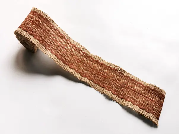 banda iuta natur cu dantela maro