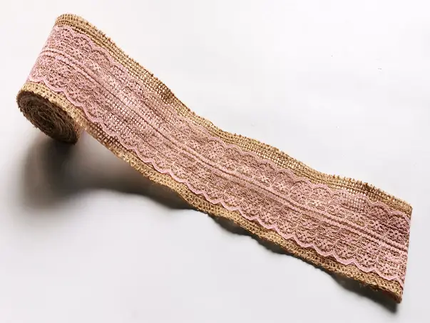 banda iuta natur cu dantela roz 6 200 cm