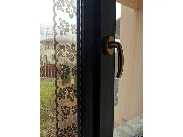 bordura decorativa autoadeziva model floral