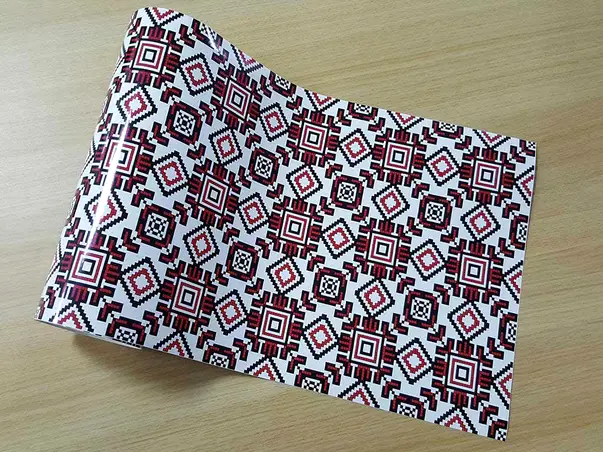 bordura decorativa autoadeziva traditionala