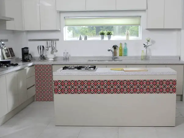 bordura decorativa mobila