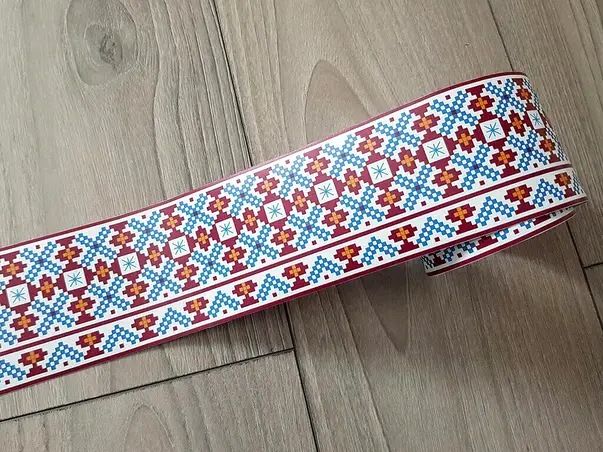 bordura decorativa mobila motive traditionale