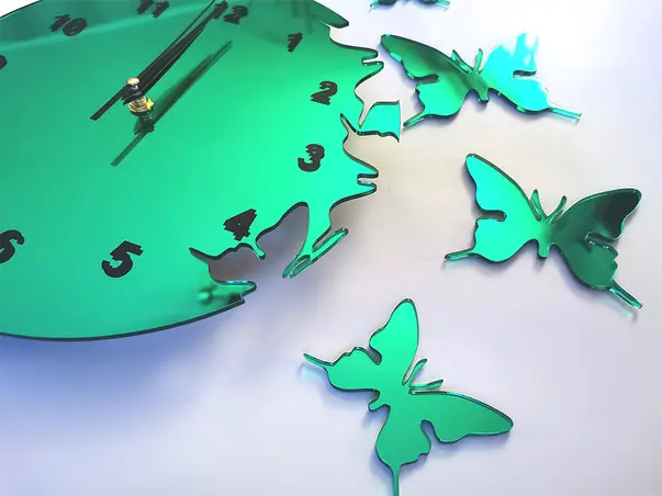 ceas de perete verde model fluturi