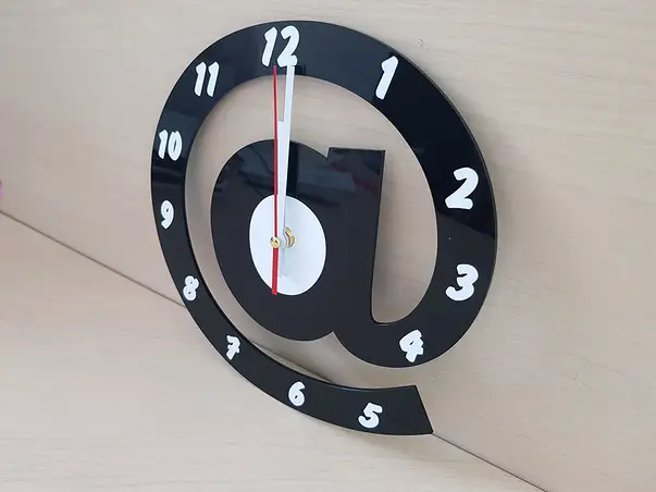 ceas perete modern it