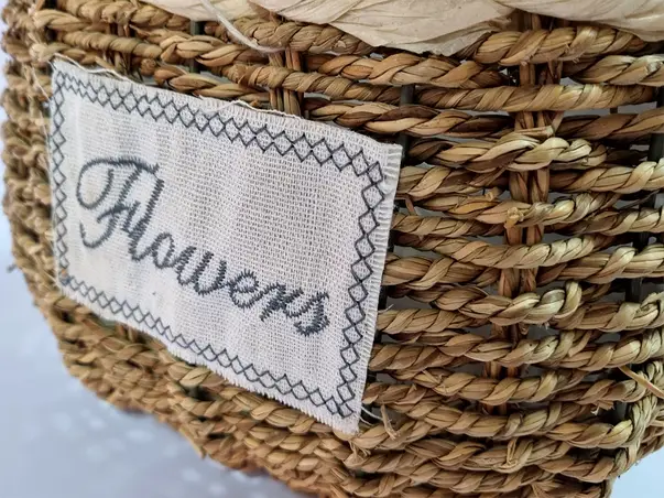 cos decorativ pentru flori