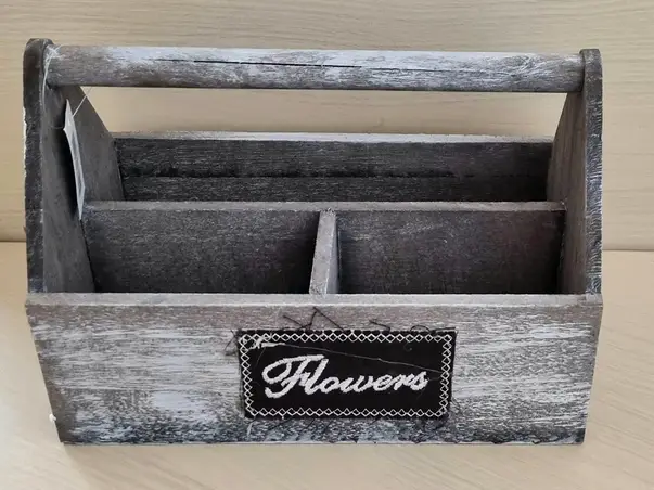 cutie din lemn decorativa