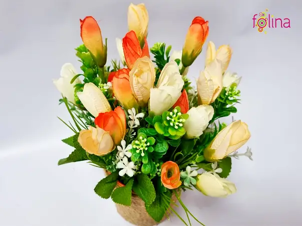 decoratiune bucatarie ghiveci cu flori artificiale crem