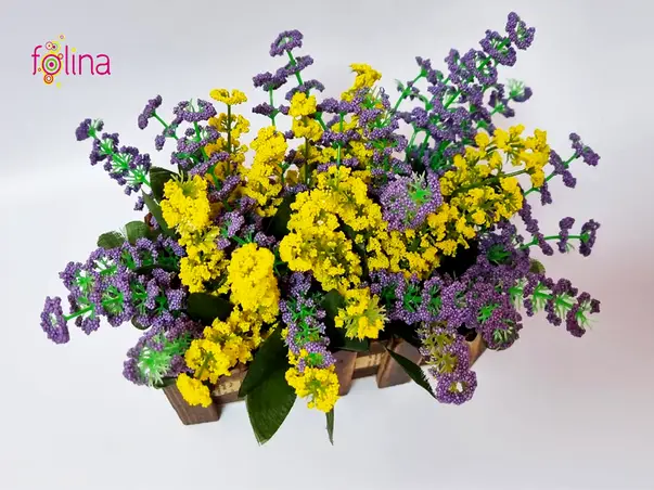 decoratiune cu plante artificiale colorate folina