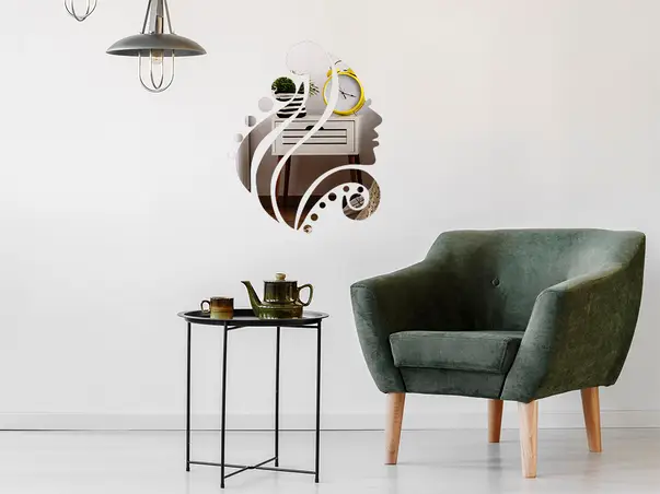 decoratiune de perete glamour girl din oglinda acrilica argintie 40x50 cm folina 1