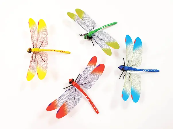 decoratiune magnetica libelula