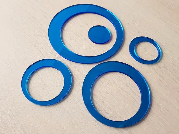 decoratiune oglinda albastra