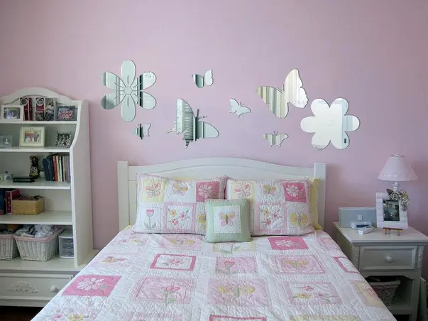 decoratiune oglinda spring