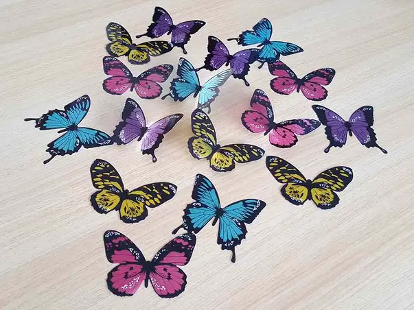 decoratiune perete 3D fluturi colorati