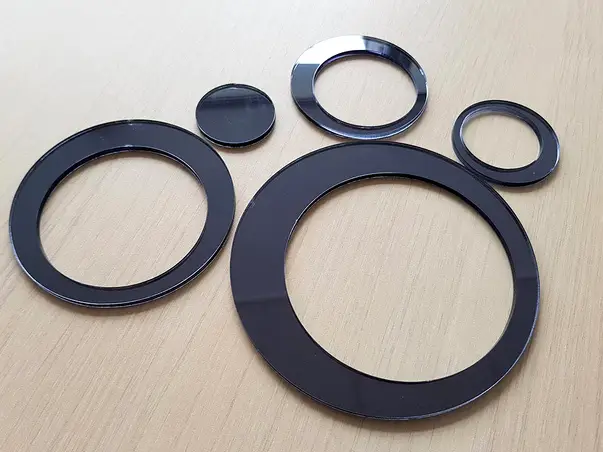 decoratiune perete cercuri oglinda gri