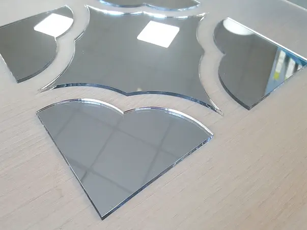 decoratiune perete din oglinda acrilica patrat