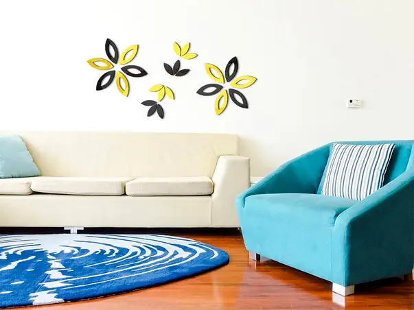 decoratiune perete galbena larisa