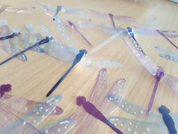 decoratiune perete libelule 3D