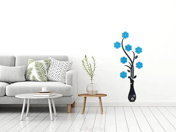 decoratiune perete vaza cu flori albastru