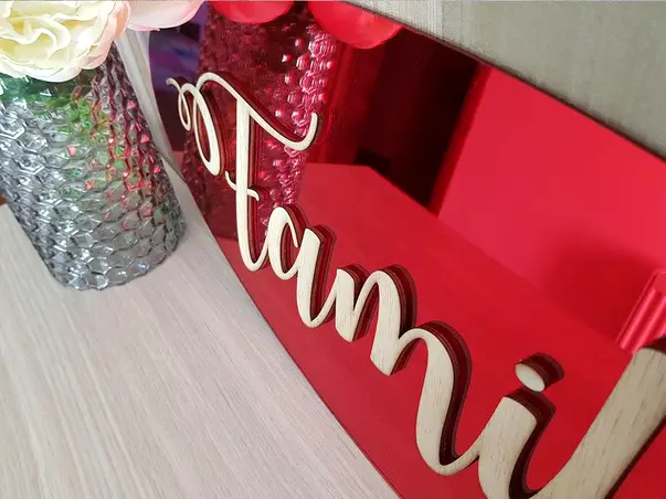 decoratiune rosie family