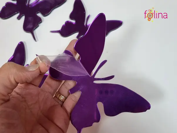 decoratiuni fluturi mov