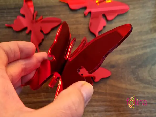 decoratiuni fluturi rosii