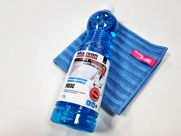 detergent dezinfectant pardoseli suprafete si laveta curatare suprafete 1