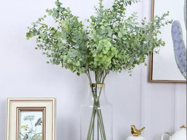 eucalipt planta artificiala