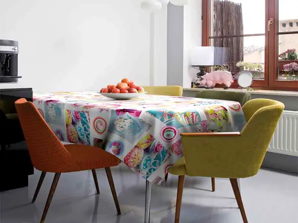 fata de masa candybar cupcake