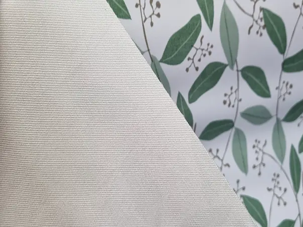 fata de masa cu frunze verzi berit