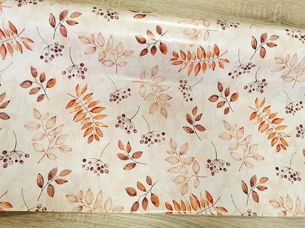 fata de masa impermeabila bej cu frunze