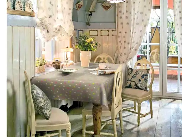 fata de masa impermeabila danny