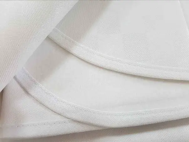 fata de masa impermeabila delano alba 155 detali