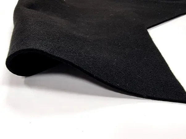 fetru la metru pasla neagra cu grosime de 3 mm la ime 90cm 2