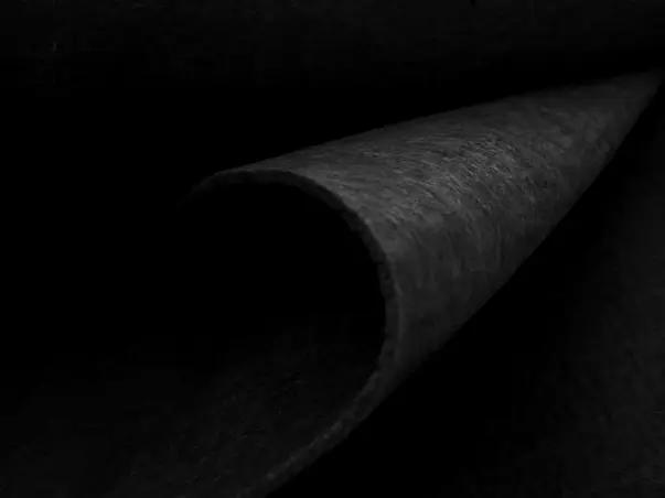 fetru la rola pasla neagra cu grosime de 3 mm rola 50 cm 4 m s2