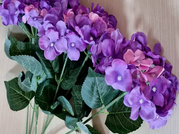 flori artificiale vaza inalta