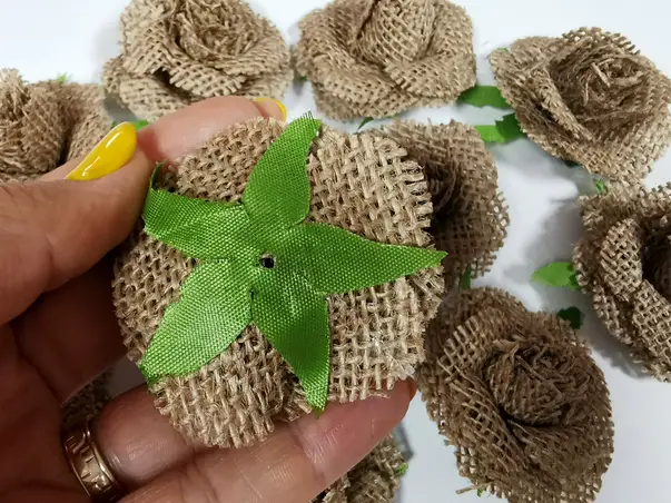 flori din iuta natur