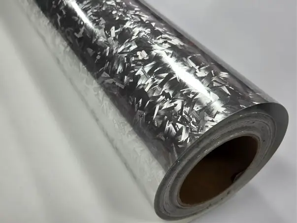 folie auto carbon forjat argintiu