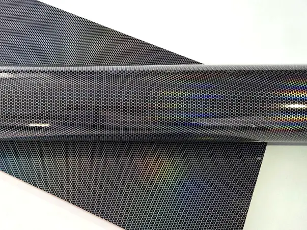 folie auto neagra holografica