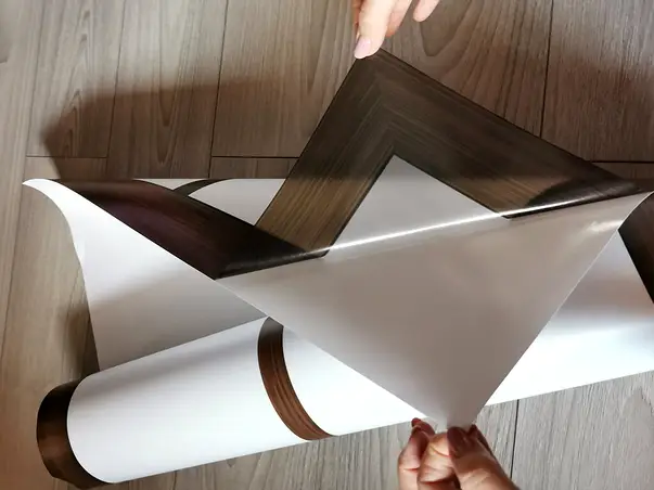 folie autoadeziva pentru geam model maro