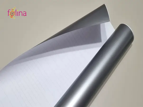folie autocolanta gri metalic cu aspect mat folina