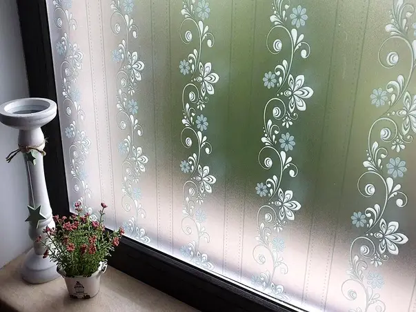 folie geam autoadeziva flori verticale