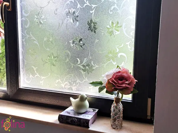 folie geam autoadeziva folina sablare cu model floral clasic