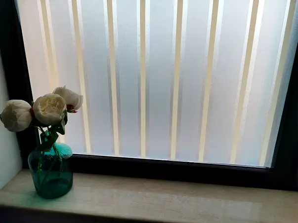 folie geam autoadeziva model dungi eliza