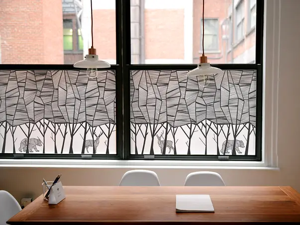 folie geam autoadeziva model padure minimalista sablare tip bordura 45x200cm s03