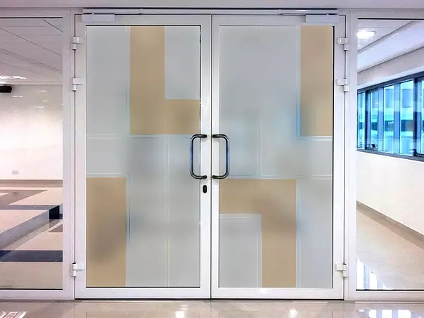 folie geam autoadeziva rania folina model geometric maro