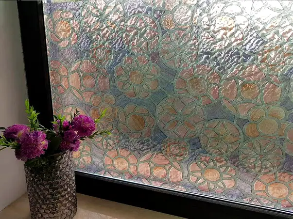 folie geam decorativa cercuri roz