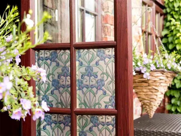 folie geam decorativa floare iris